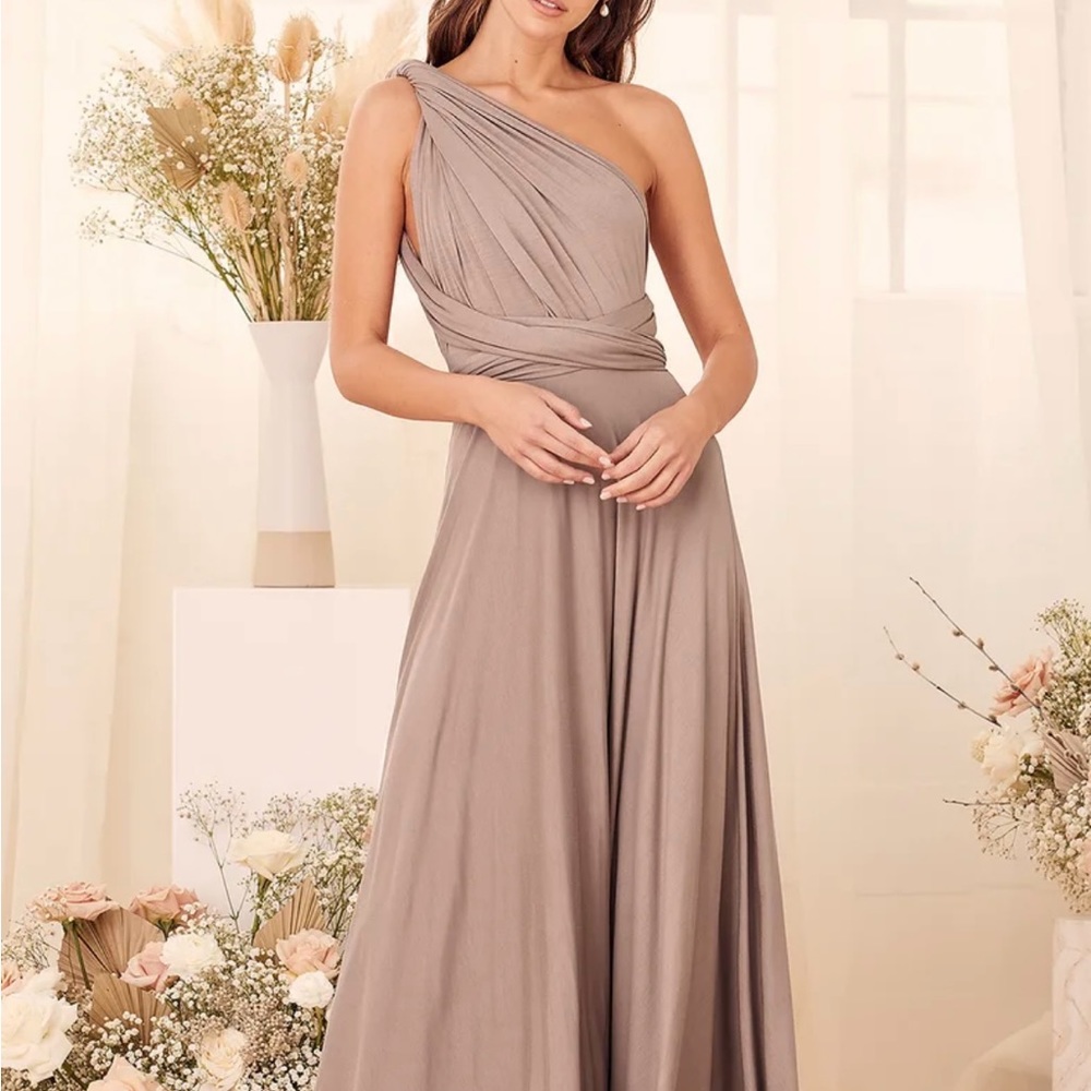 Lulu’s Dress - Picture 8 of 13
